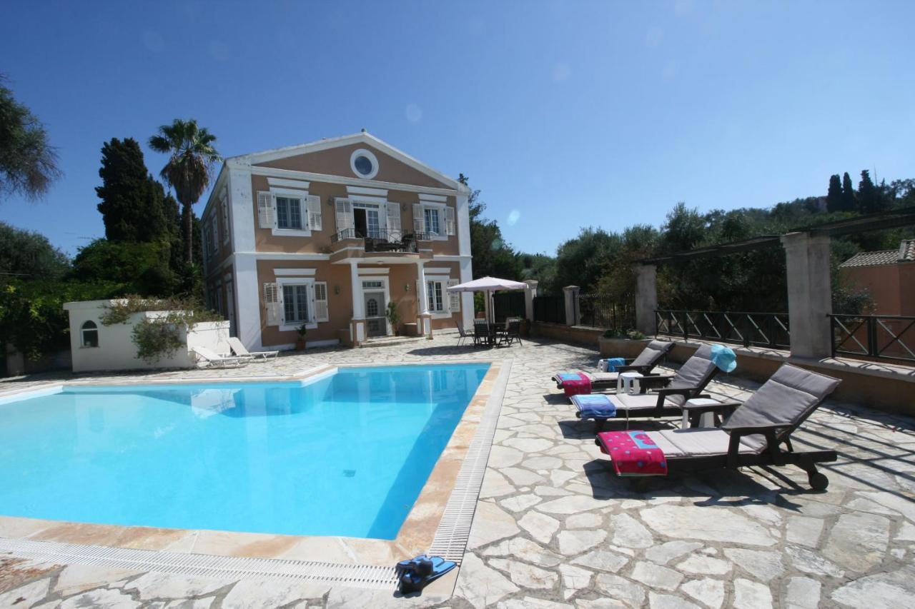 Durrell Corfu Strawberry-Pink Villa ペラマ エクステリア 写真